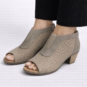 Earth Origins Nubuck Peep-Toe Booties Carden Granite size 8M